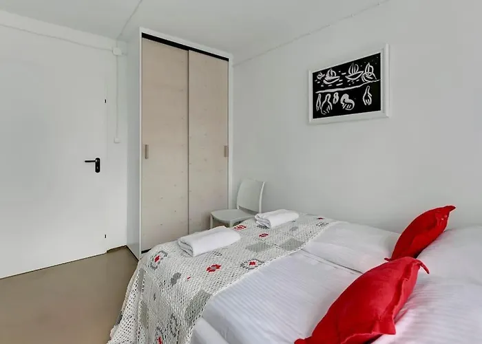 White Motlava By Grand Apartments